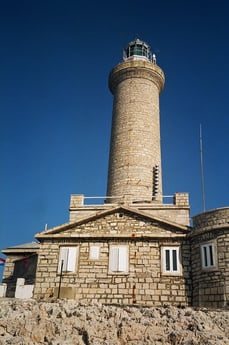 Lighthouse 29 Porer photo 7